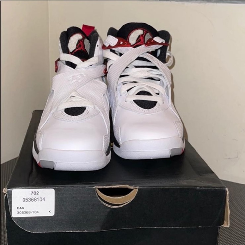 Jordan 8 (big kids 4.5)